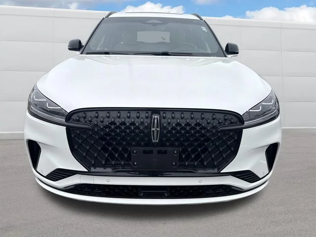 Used 2025 White Lincoln Black Label image 12