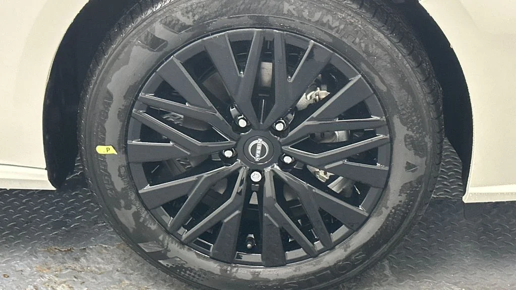 New 2026 White Nissan 2.5 SV image 19