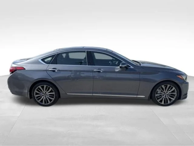 Used 2015 Gray Hyundai 5.0 image 5