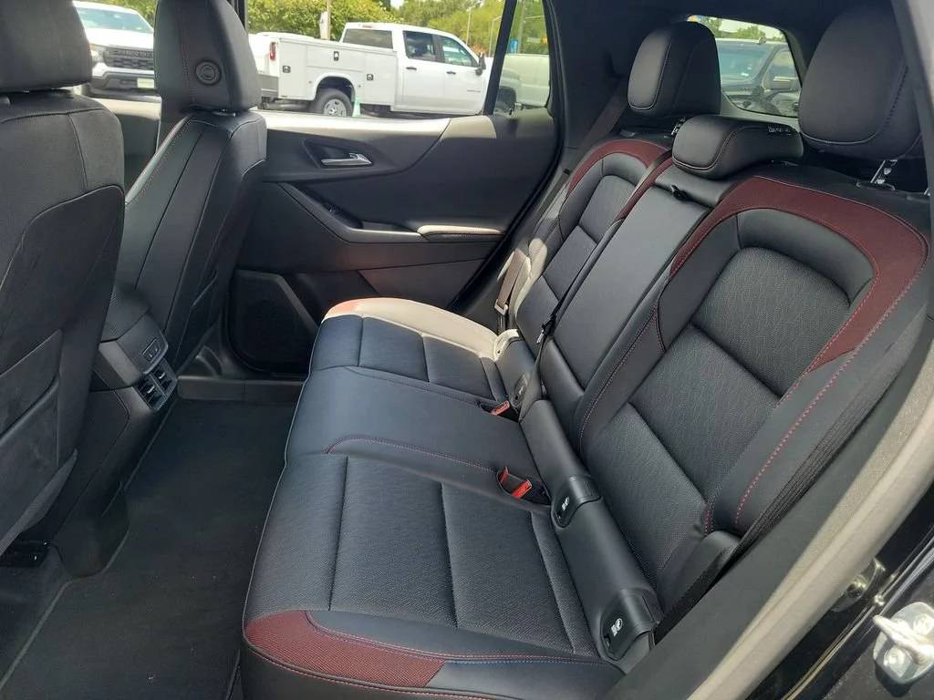 Used 2025 Mosaic Black Metallic Chevrolet RS image 26