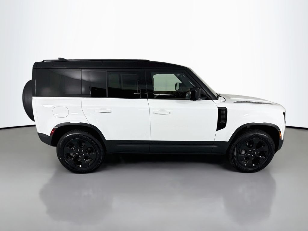 New 2026 Fuji White LAND ROVER S image 8