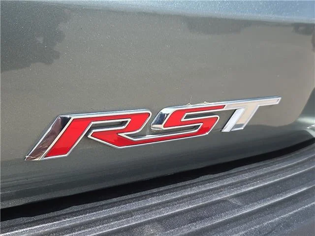 Used 2024 Silver Sage Metallic Chevrolet RST 4x4 image 7