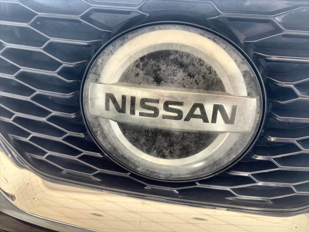 Used 2020 Silver Nissan S FWD Xtronic CVT image 33
