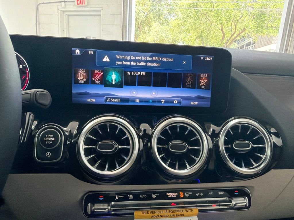 New 2026 Polar White Mercedes-Benz GLA 250 image 33