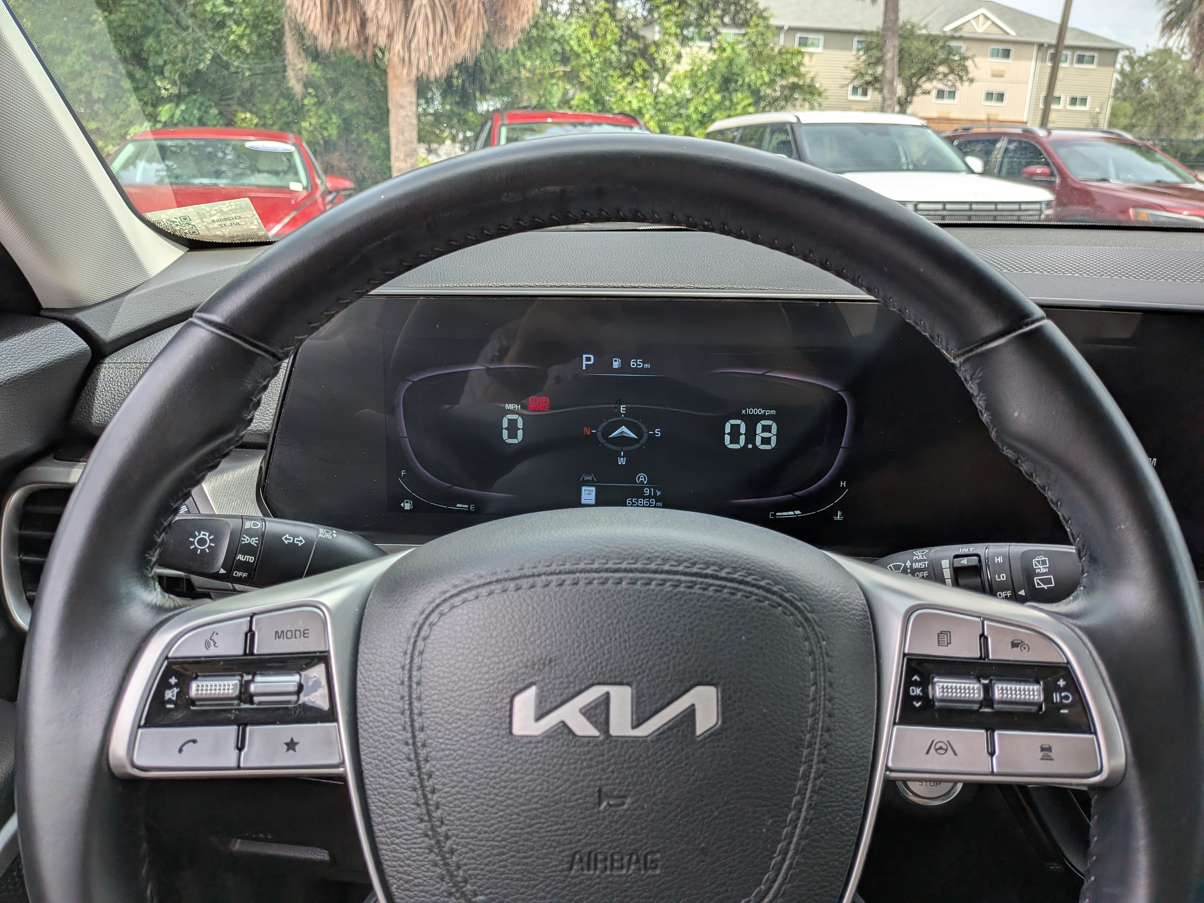 Used 2023 Glacial White Pearl Kia S image 27