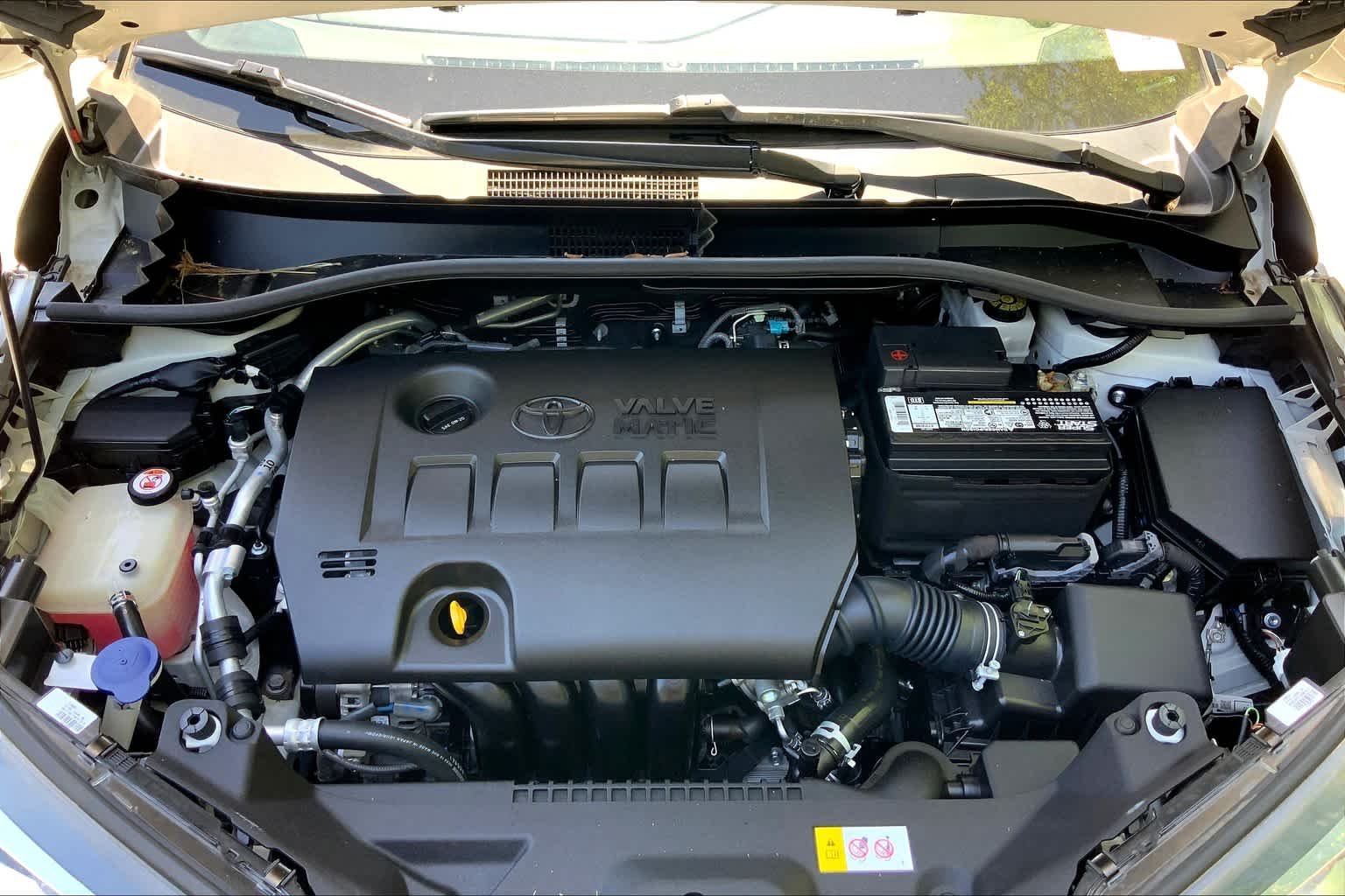 Used 2018 Blizzard Pearl Toyota XLE image 27