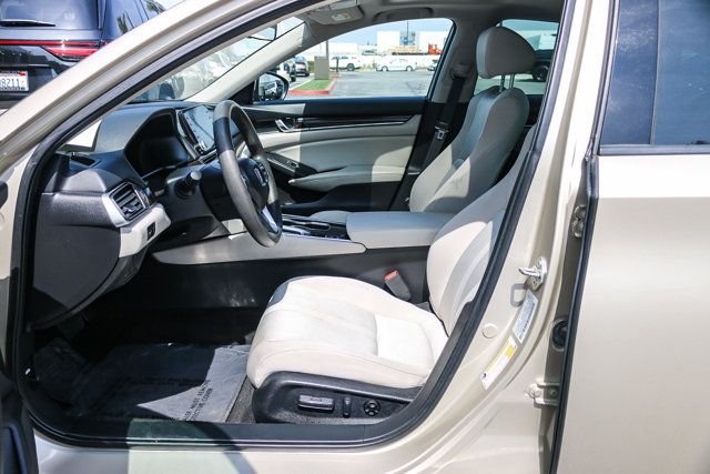 Used 2018 Beige Honda EX image 21