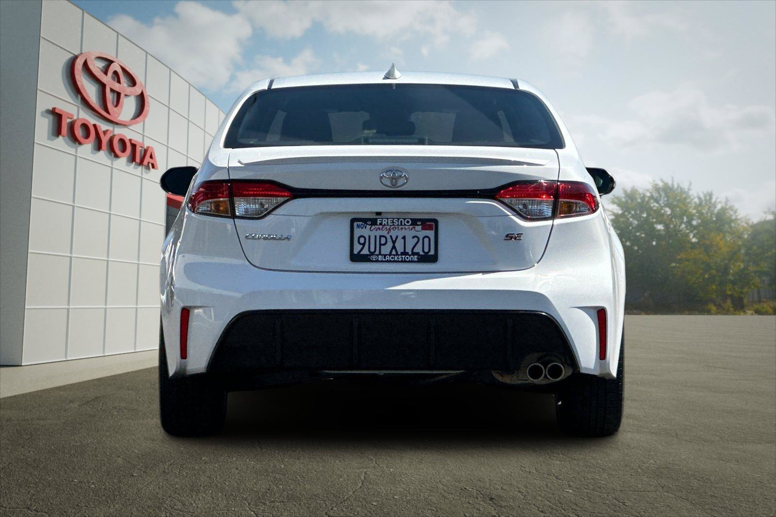 Certified Used 2026 Ice Cap Toyota SE image 4