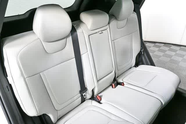 New 2026 Serenity White Pearl Hyundai Limited FWD image 32