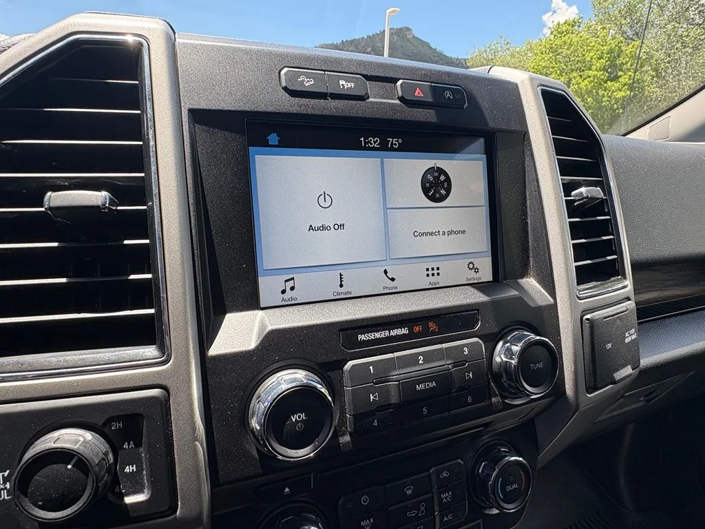 Used 2018 Ingot Silver Ford Lariat image 22