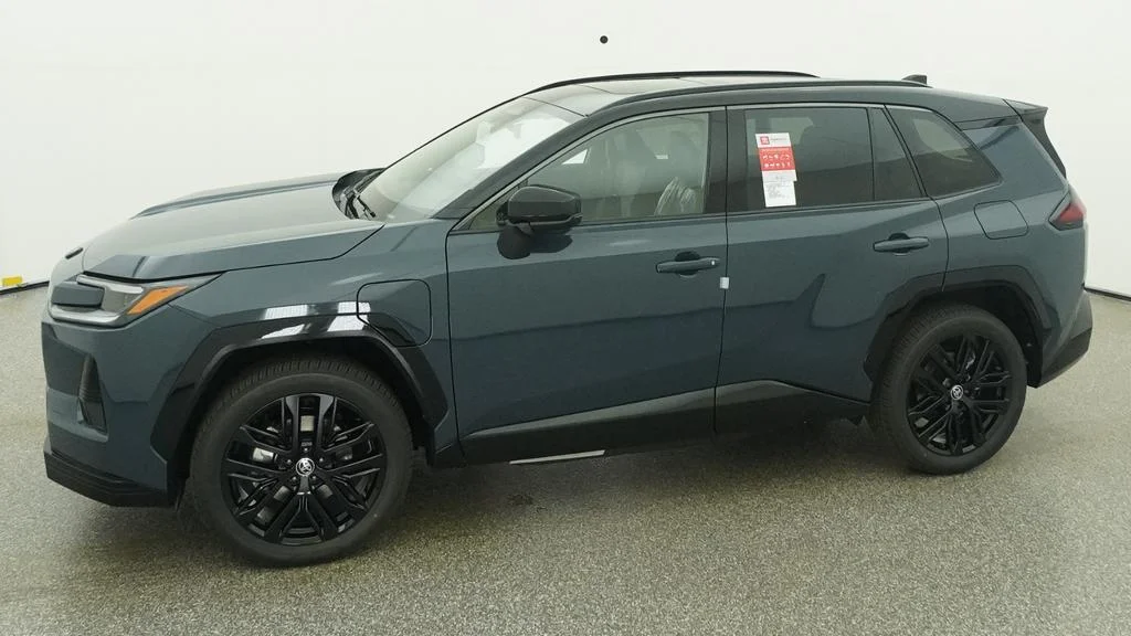 New 2026 Storm Cloud with Midnight Black Metallic roof Toyota XSE image 5