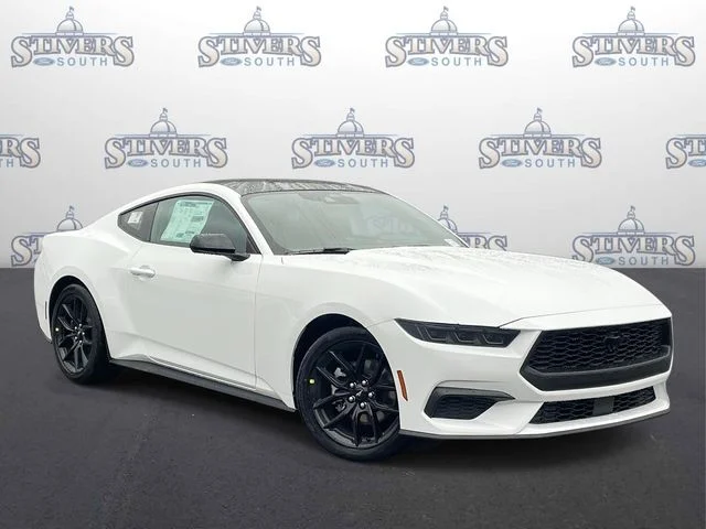 2026 Ford Mustang EcoBoost Fastback's photo