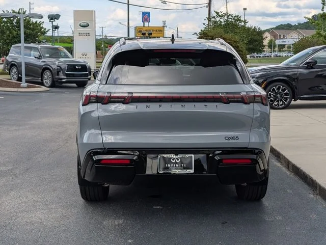 New 2027 Gray INFINITI AUTOGRAPH image 6