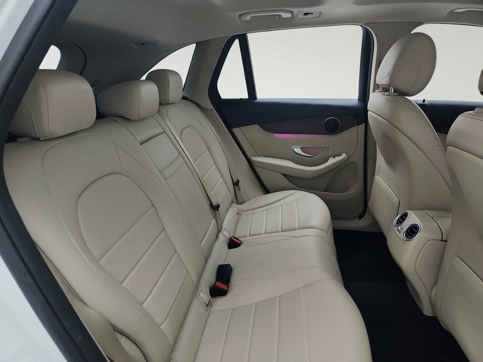 Certified Used 2022 Polar White Mercedes-Benz GLC 300 image 21