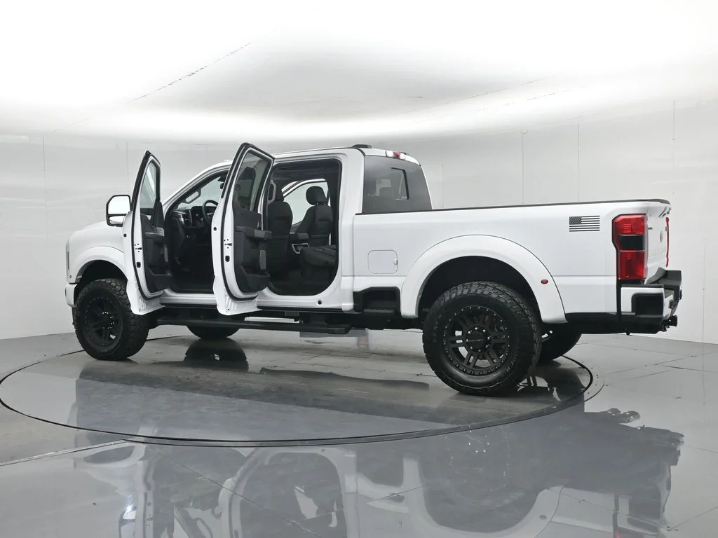 New 2026 Oxford White Ford Lariat image 37