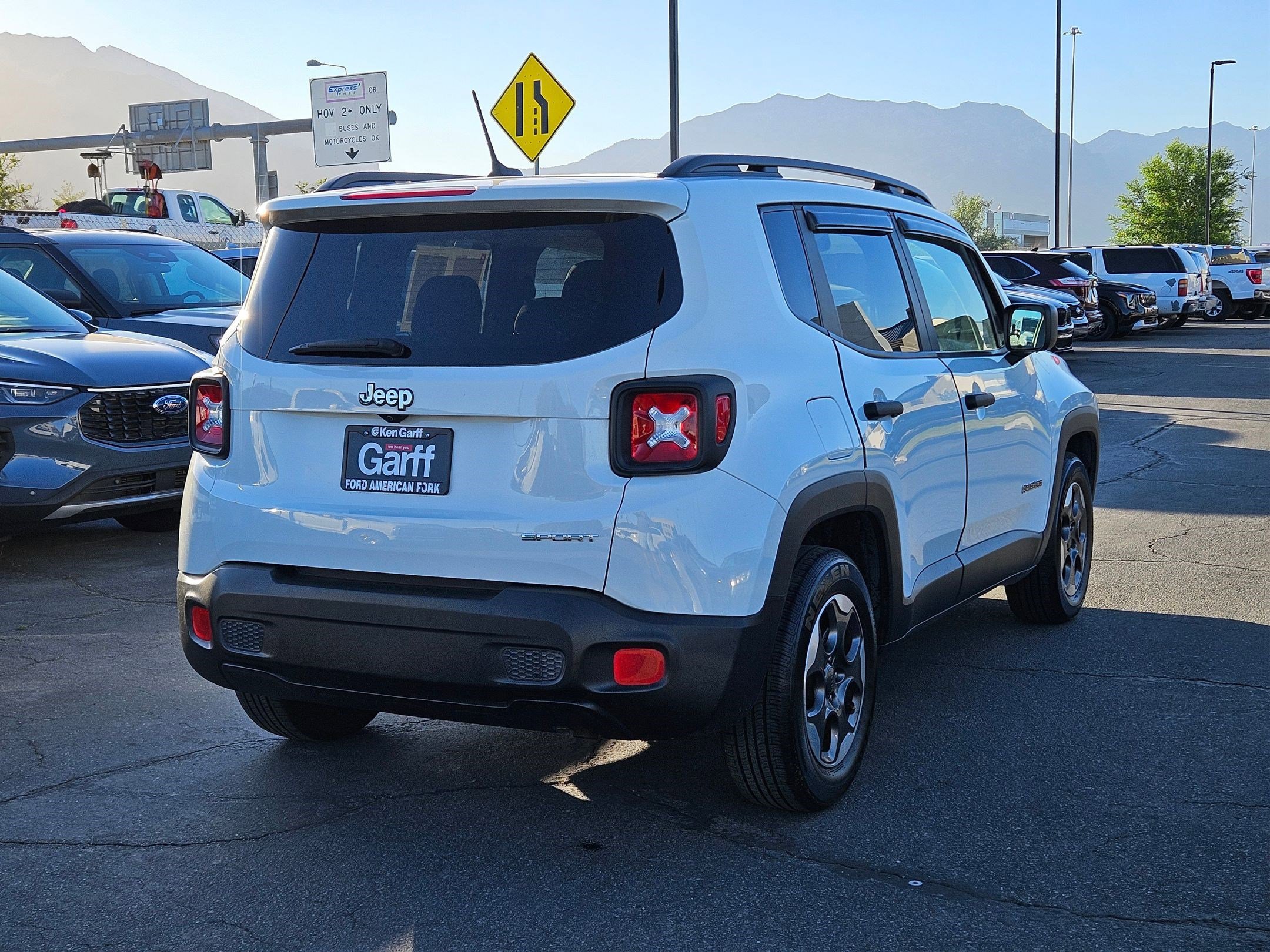 Used 2017 Alpine White Jeep Sport image 15