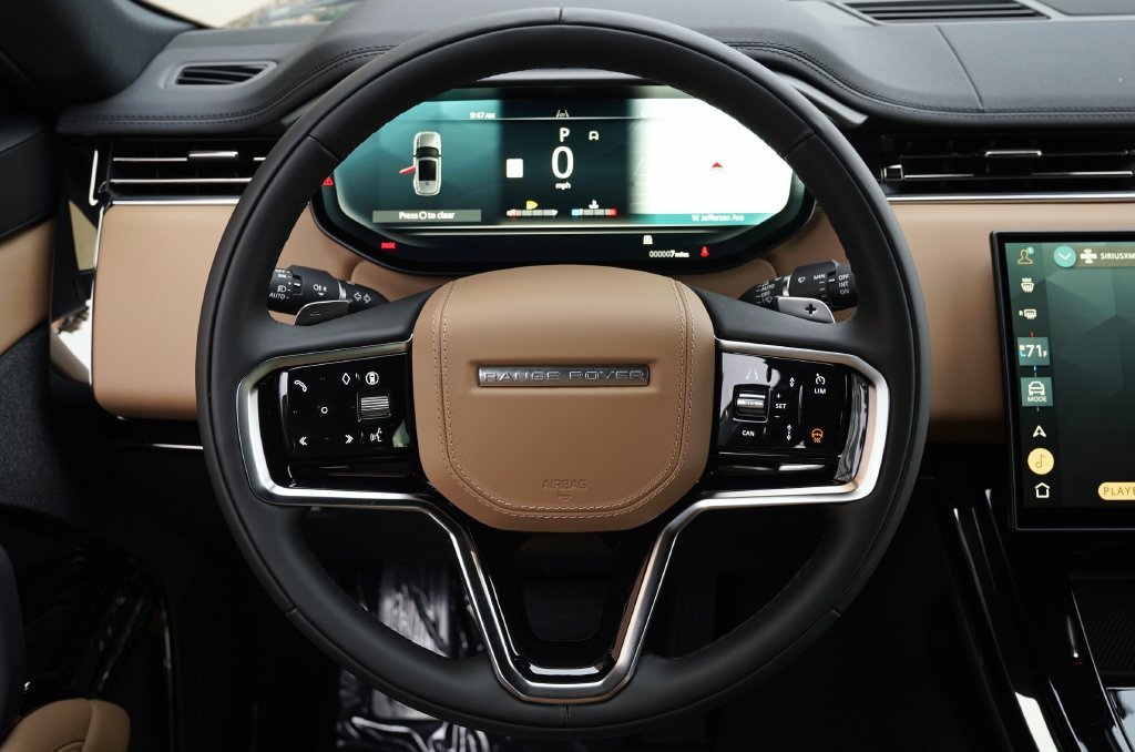 New 2027 Santorini Black Land Rover SE image 16