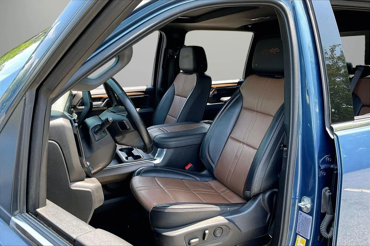 Used 2024 Blue Chevrolet High Country image 22