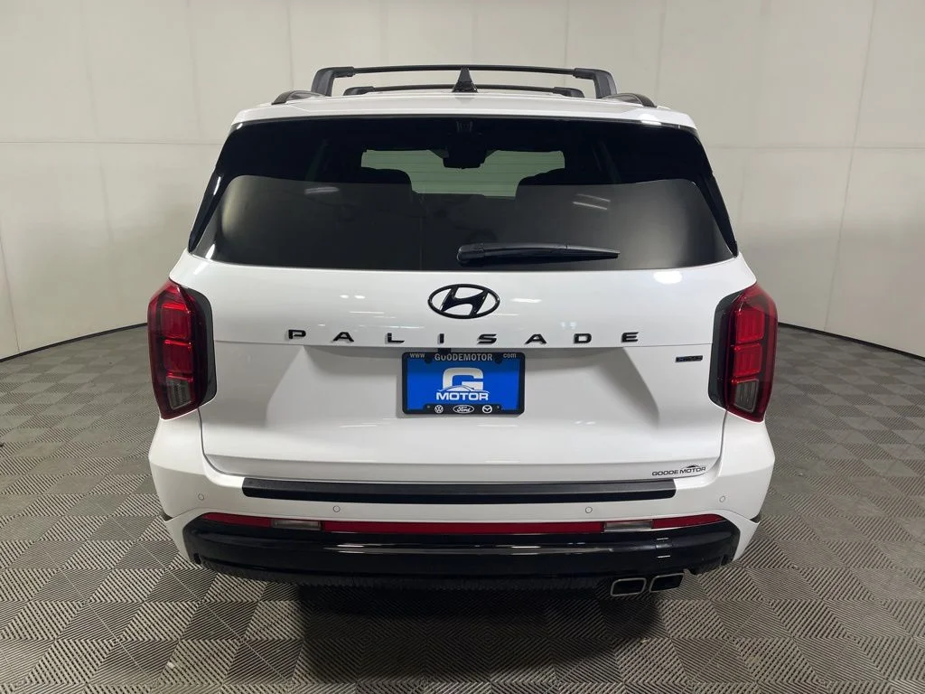 Used 2025 White Hyundai Calligraphy Night Edition image 6