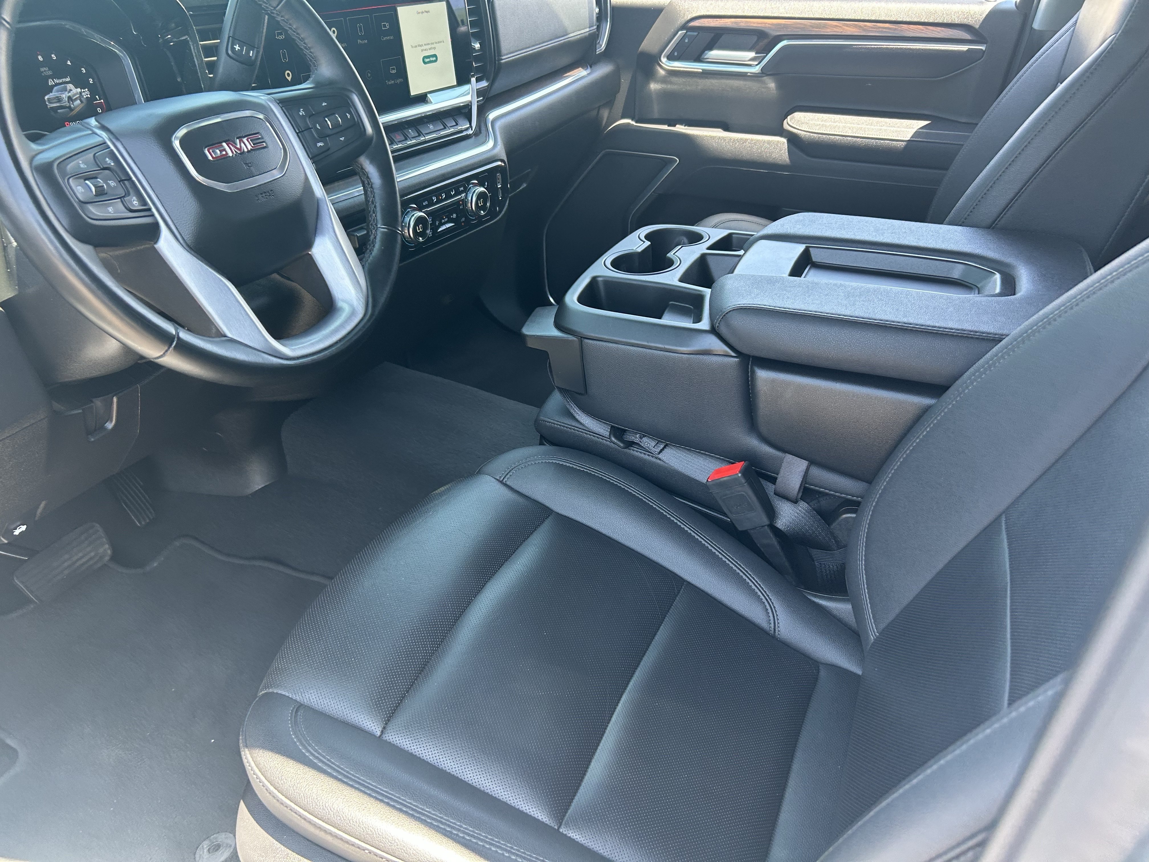 2025 GMC Sierra 1500 SLT - Photo 24