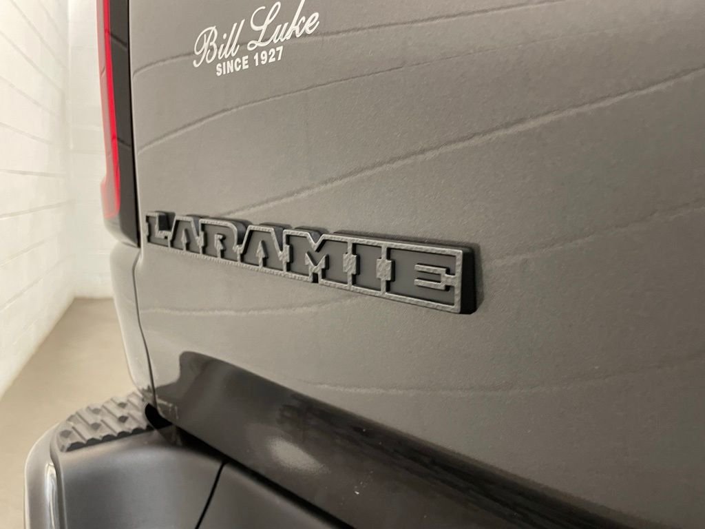 New 2026 Granite Crystal Metallic Clear-Coat Exterior Paint RAM Laramie image 6