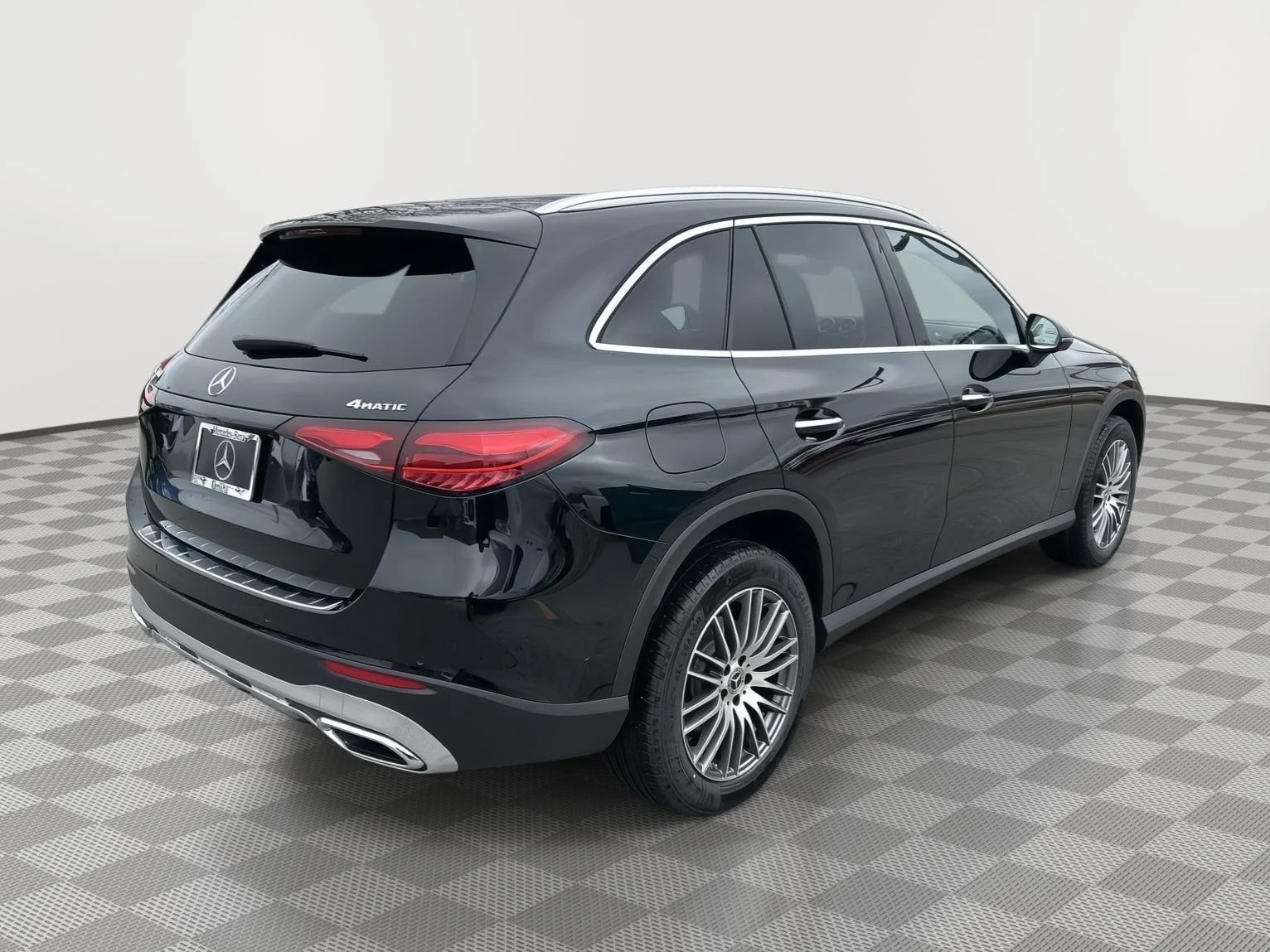 New 2026 BLACK Mercedes-Benz GLC 300 image 3