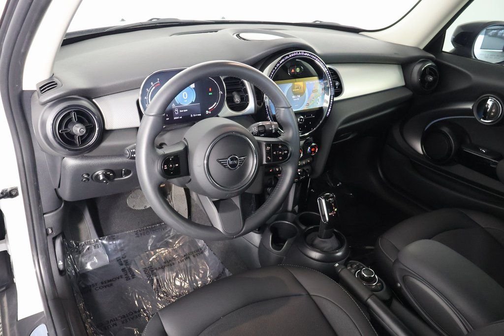 Used 2024 White Metallic MINI  image 7