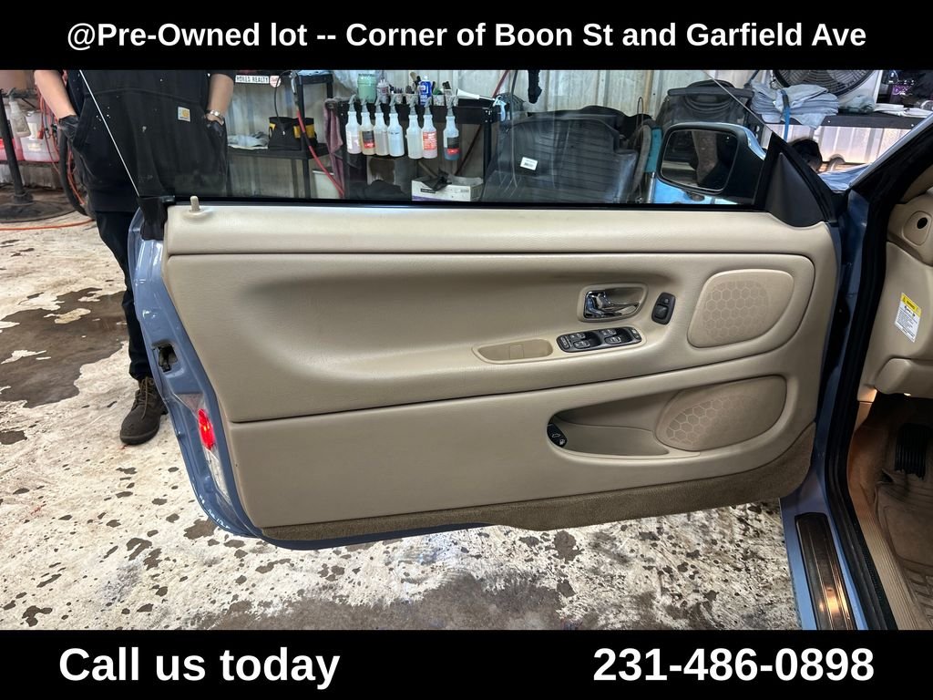 Used 2004  Volvo HT image 15