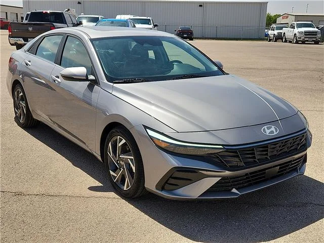 Used 2025 Gray Hyundai Limited (IVT) image 6