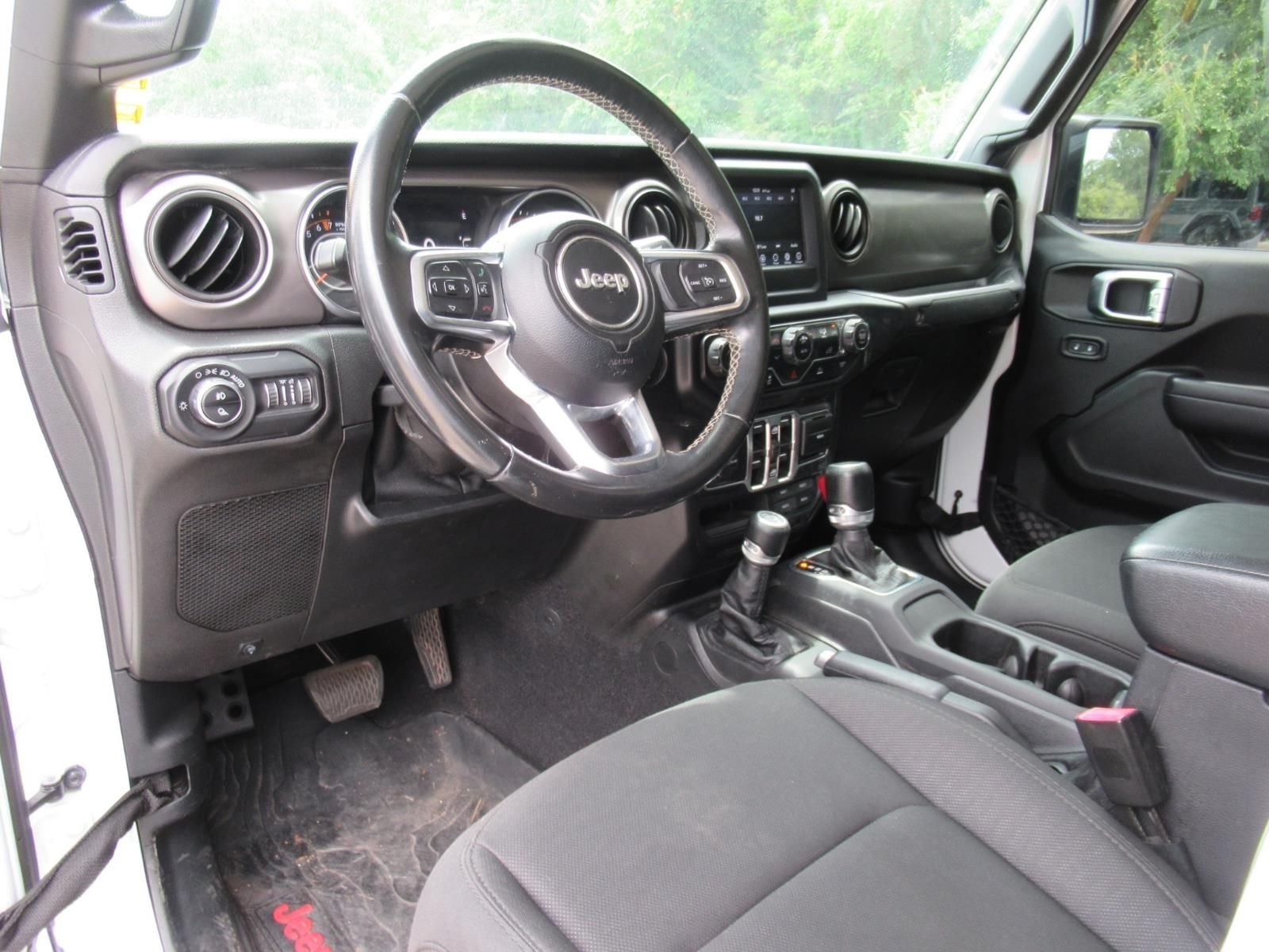 Used 2020 White Jeep Sport image 18