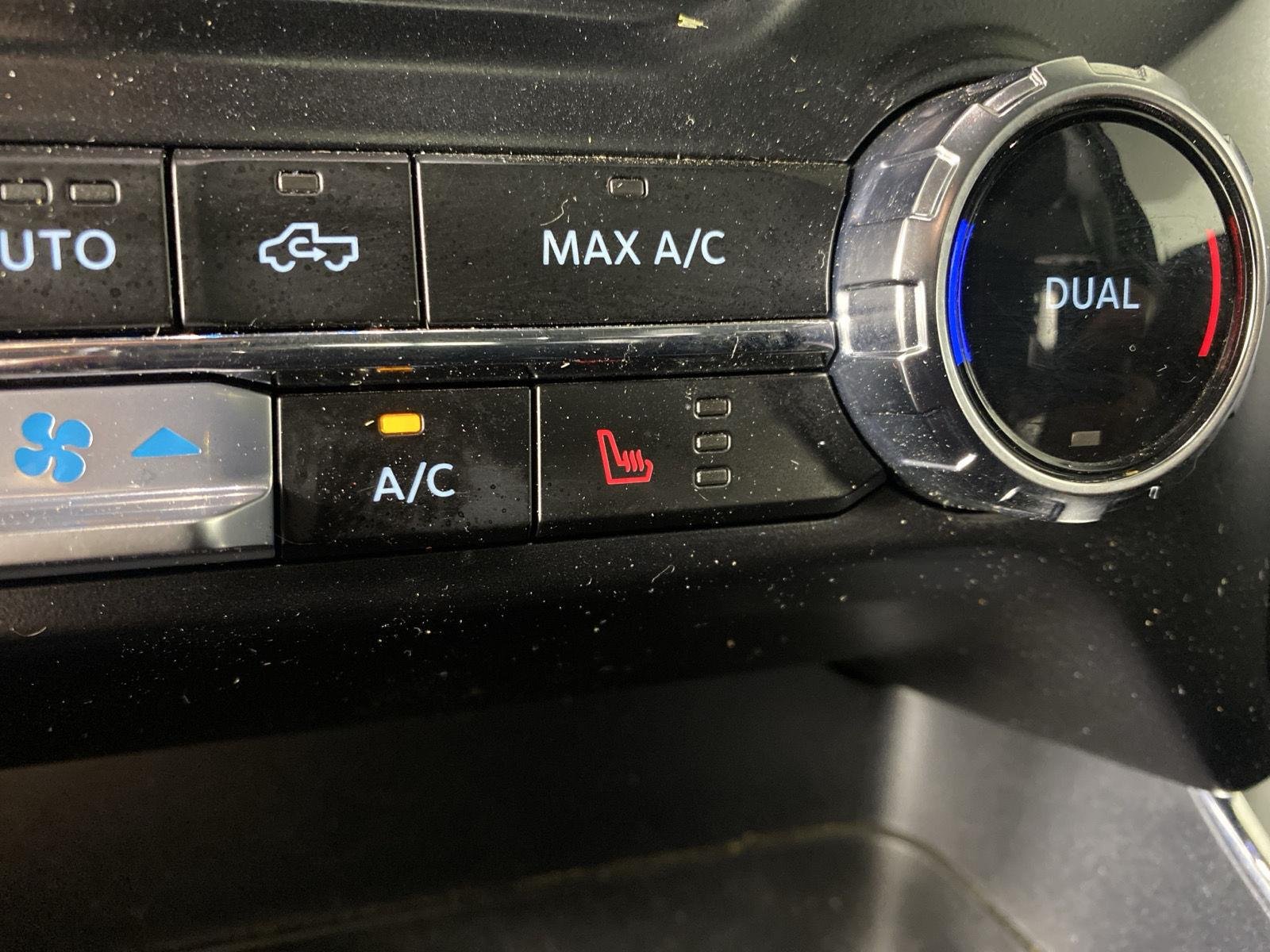Used 2024 Darkened Bronze Ford XLT image 33
