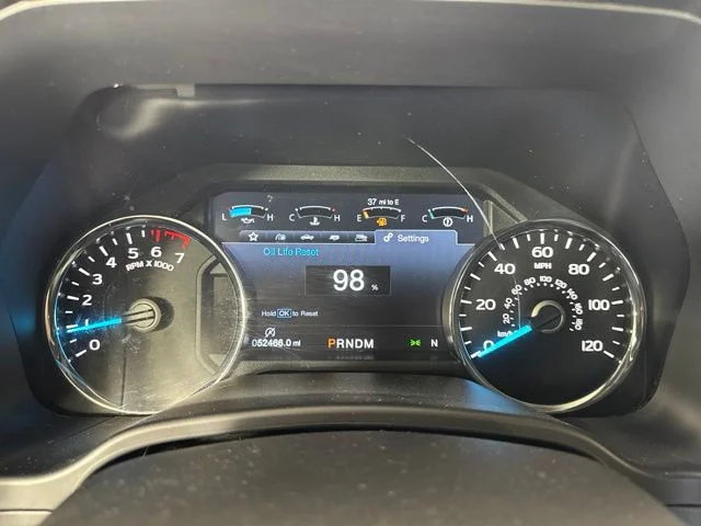 Used 2019 White Platinum Ford Lariat image 17