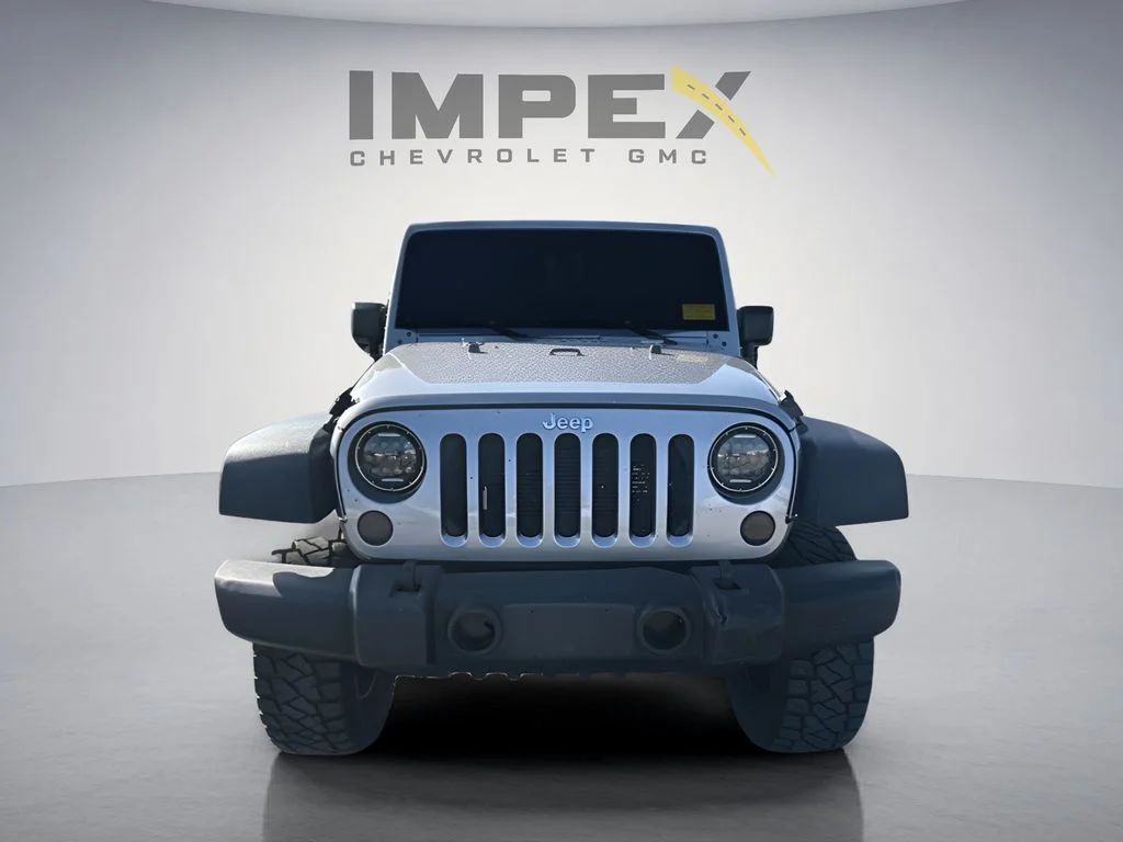 Used 2017 Silver Jeep Unlimited Sport image 8