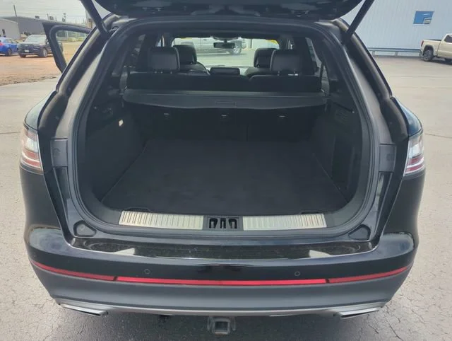 Used 2020 Black Lincoln Reserve image 28