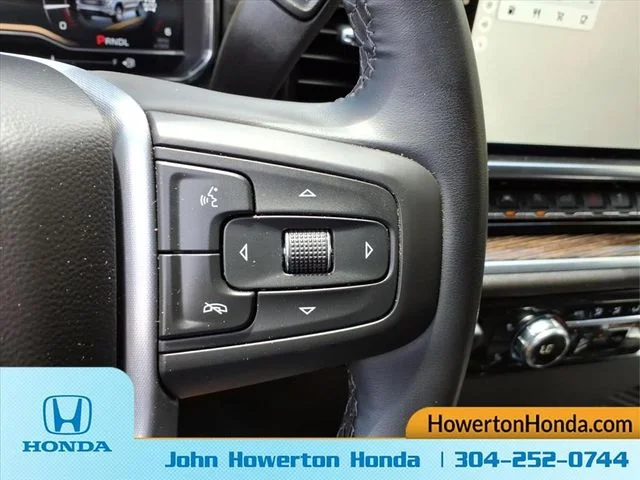 Used 2024 White GMC Elevation image 21