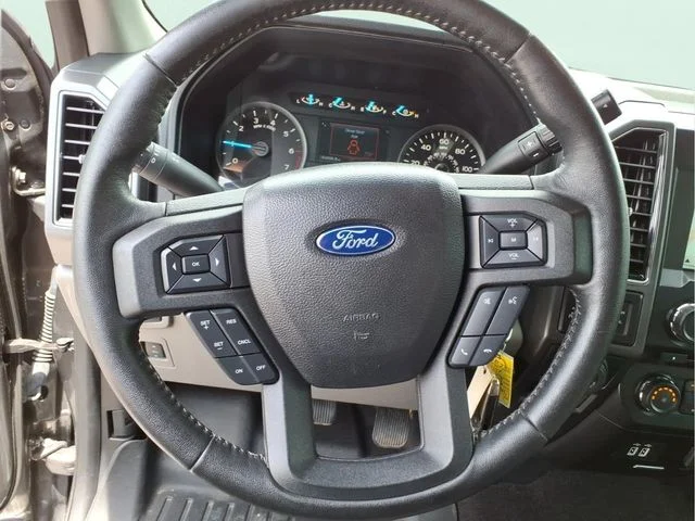 Used 2018 Gray Ford XLT image 23