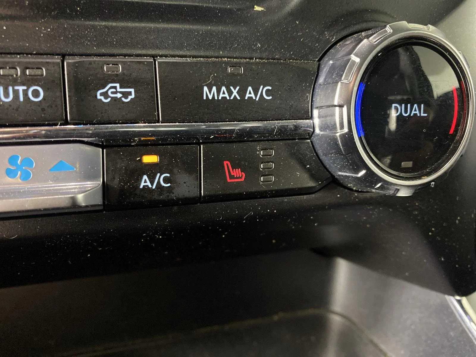 Used 2024 Darkened Bronze Ford XLT image 33