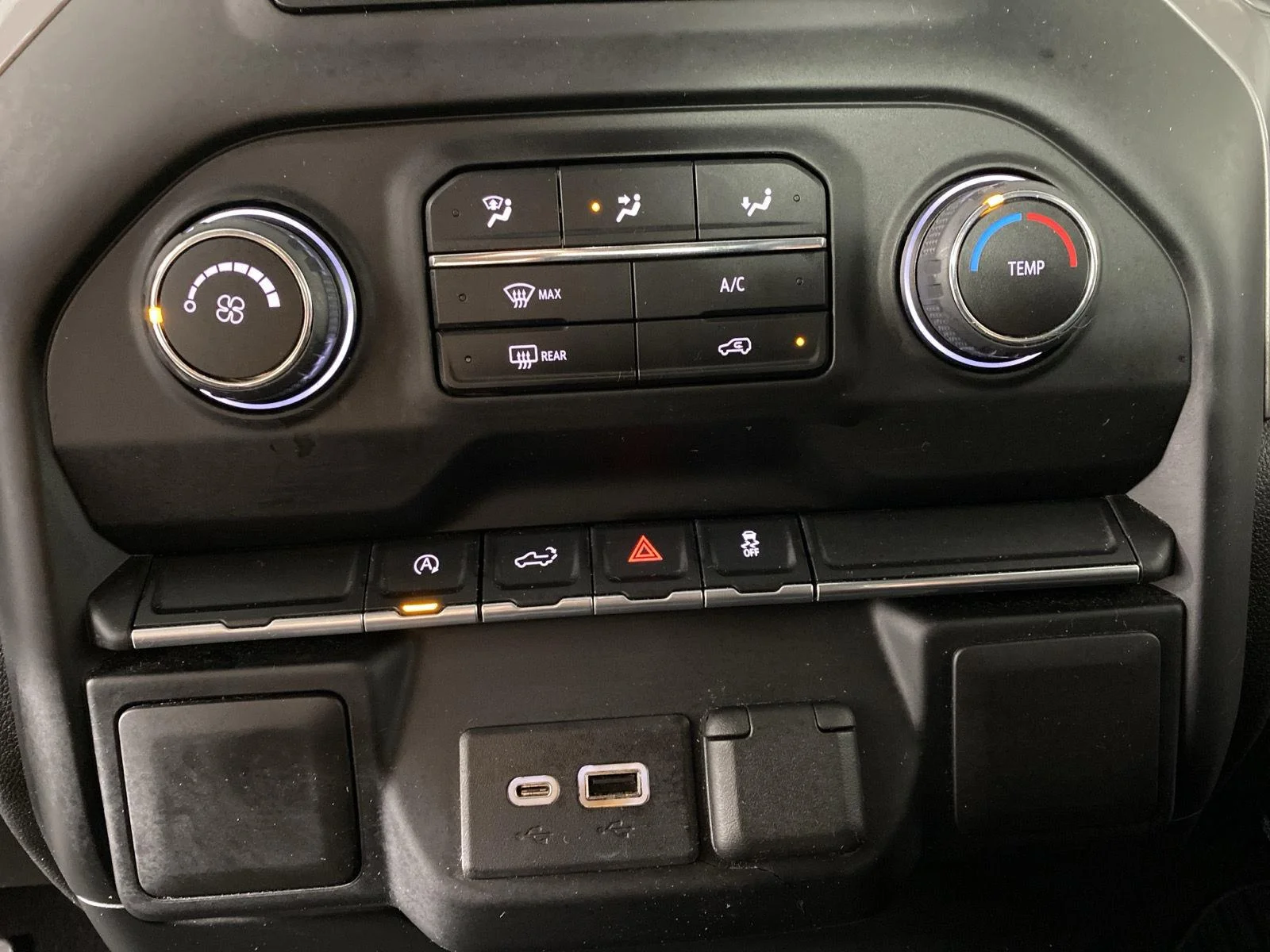 Used 2022 Black Chevrolet Custom image 27