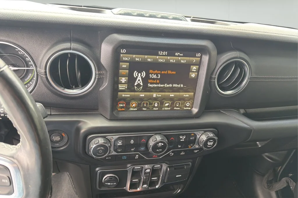 Used 2022 Black Jeep Unlimited Sahara 4x4 image 24