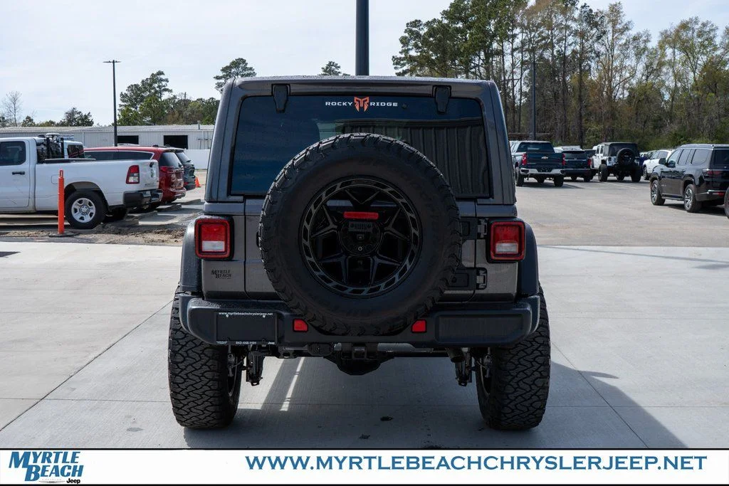 New 2026 Granite Crystal Metallic Clear-Coat Exterior Paint Jeep Willys image 5