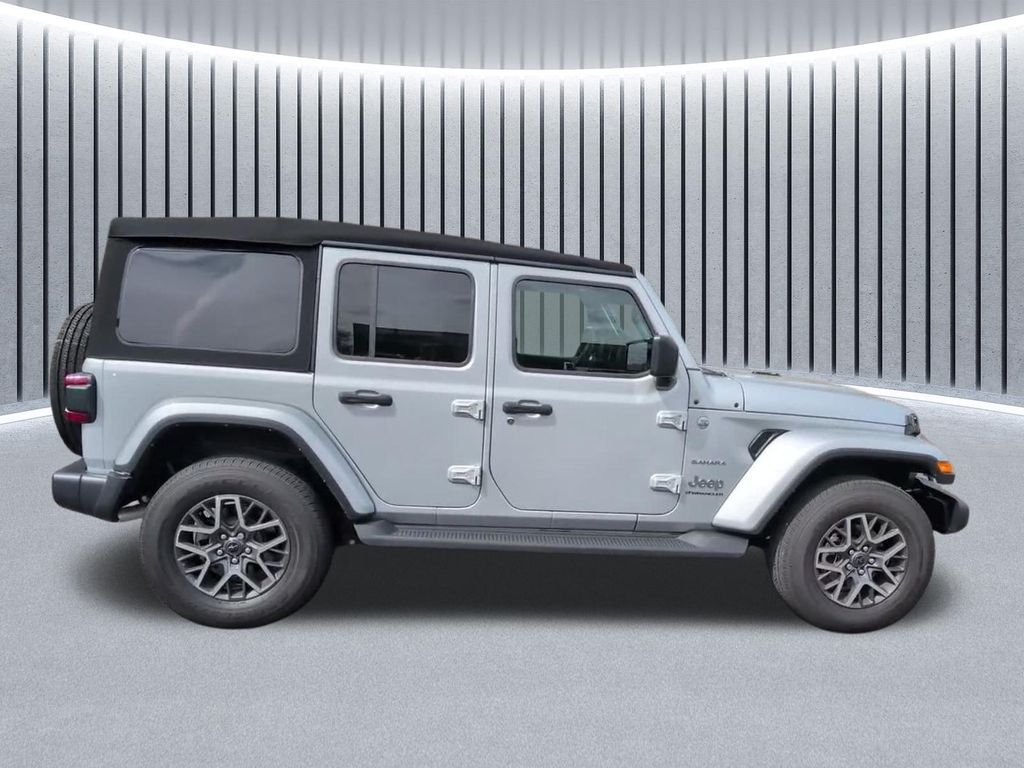 Used 2024 Silver Jeep Sahara image 6