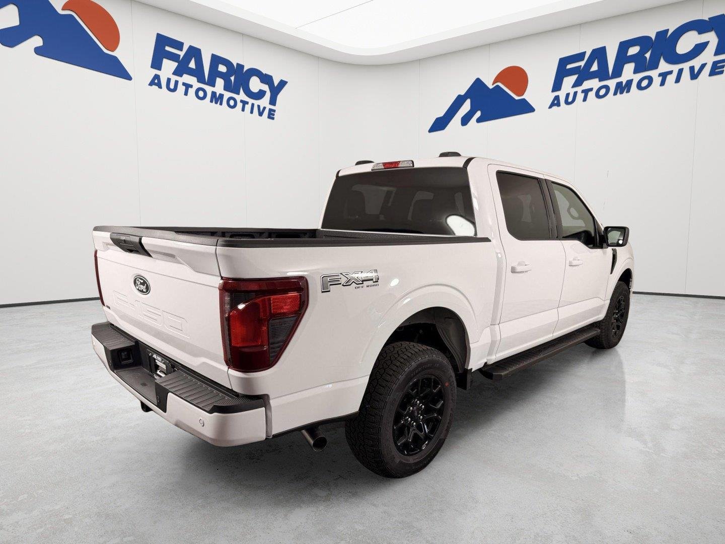 New 2026 Oxford White Ford XLT image 10