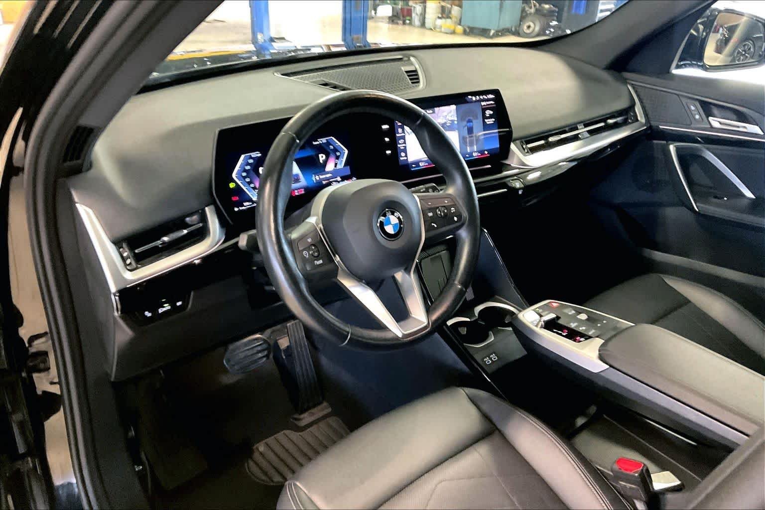 2023 BMW X1 28i - Photo 16