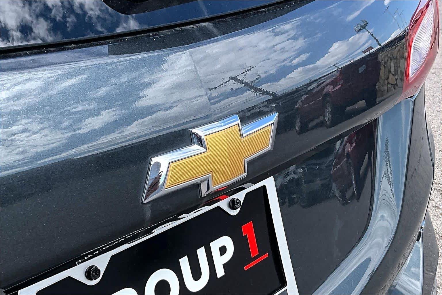 Used 2020 Nightfall Gray Metallic Chevrolet LT image 10
