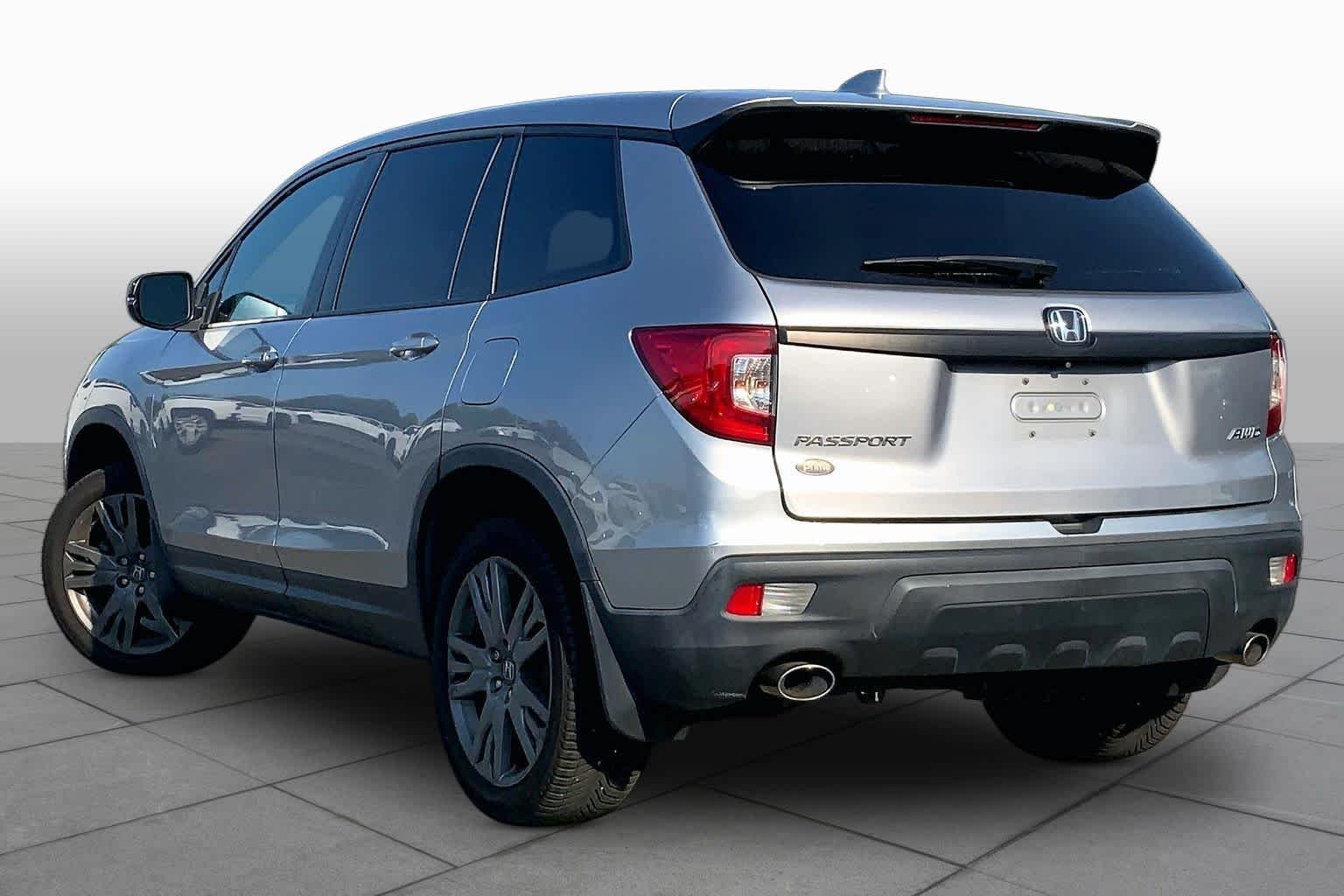 Used 2019 Lunar Silver Metallic Honda EX-L image 12