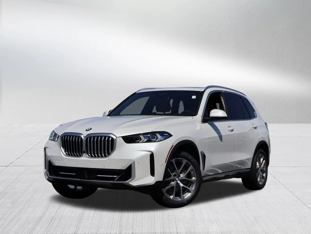 New 2026 Mineral White Metallic BMW xDrive40i image 1