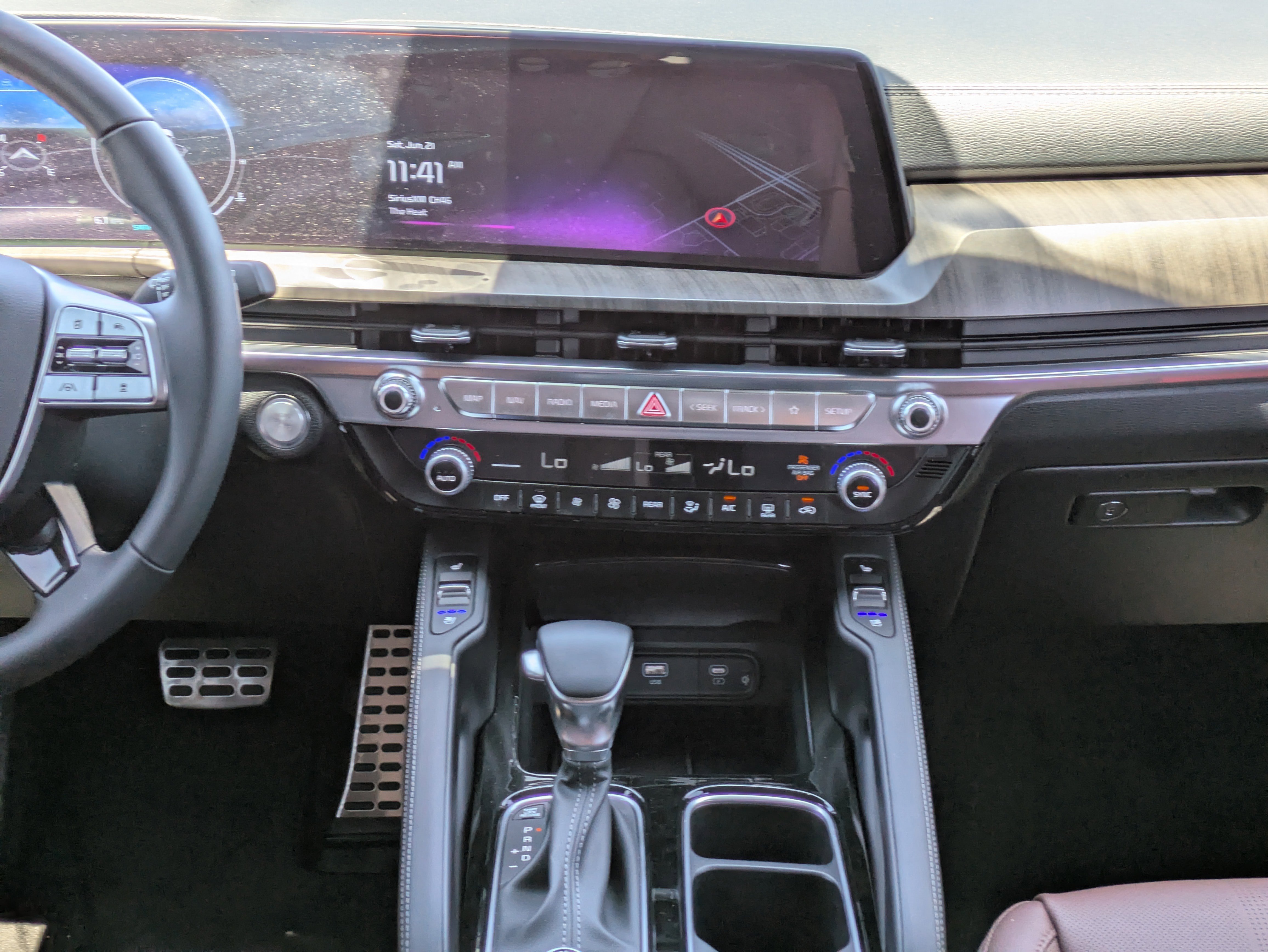 2025 Kia Telluride SX - Photo 18