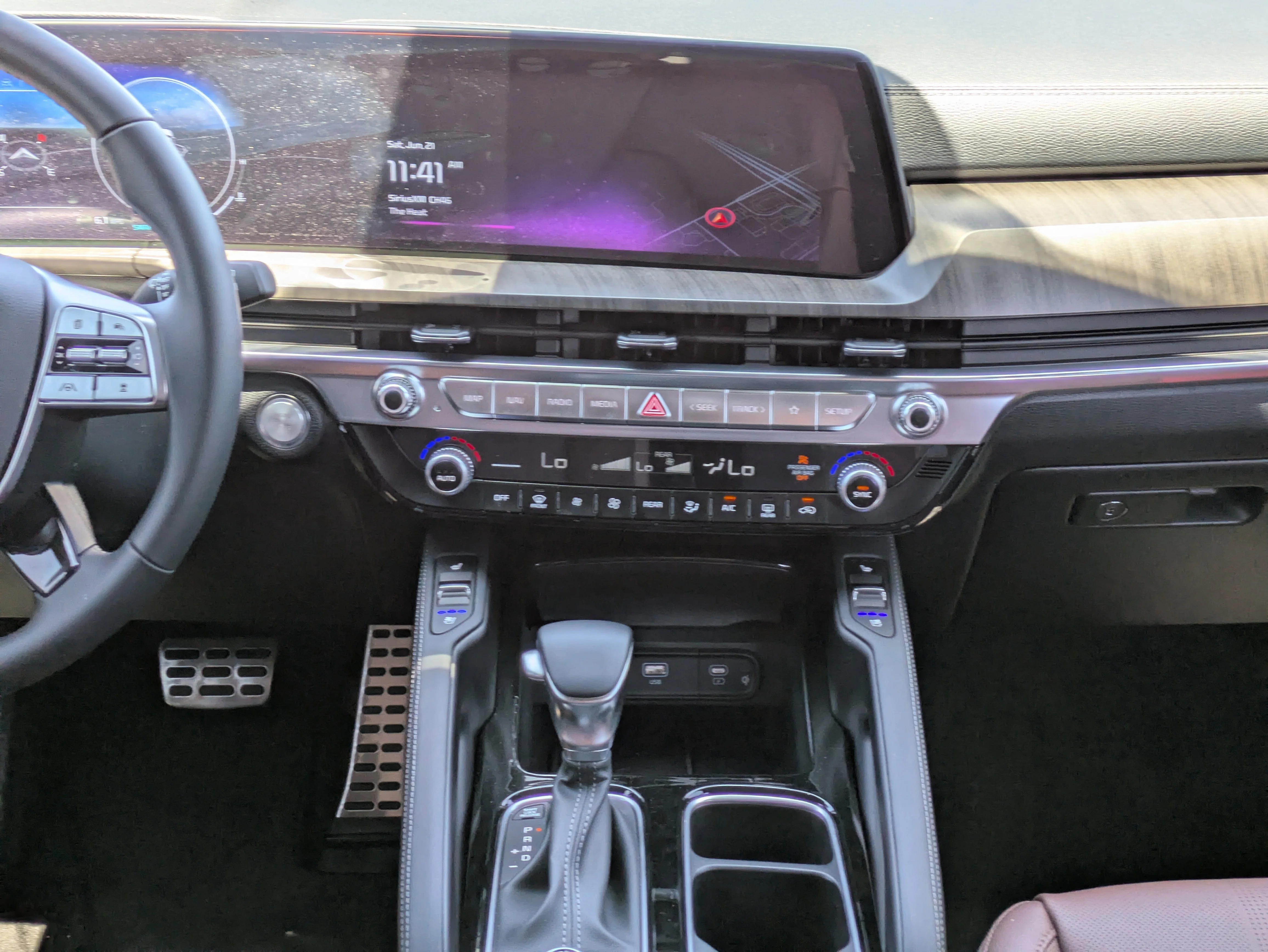 2025 Kia Telluride SX - Photo 18