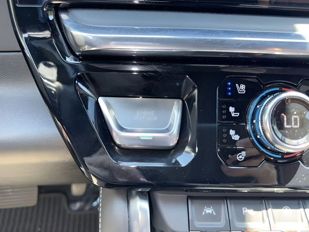 Used 2025 Blue GMC Denali Ultimate image 25