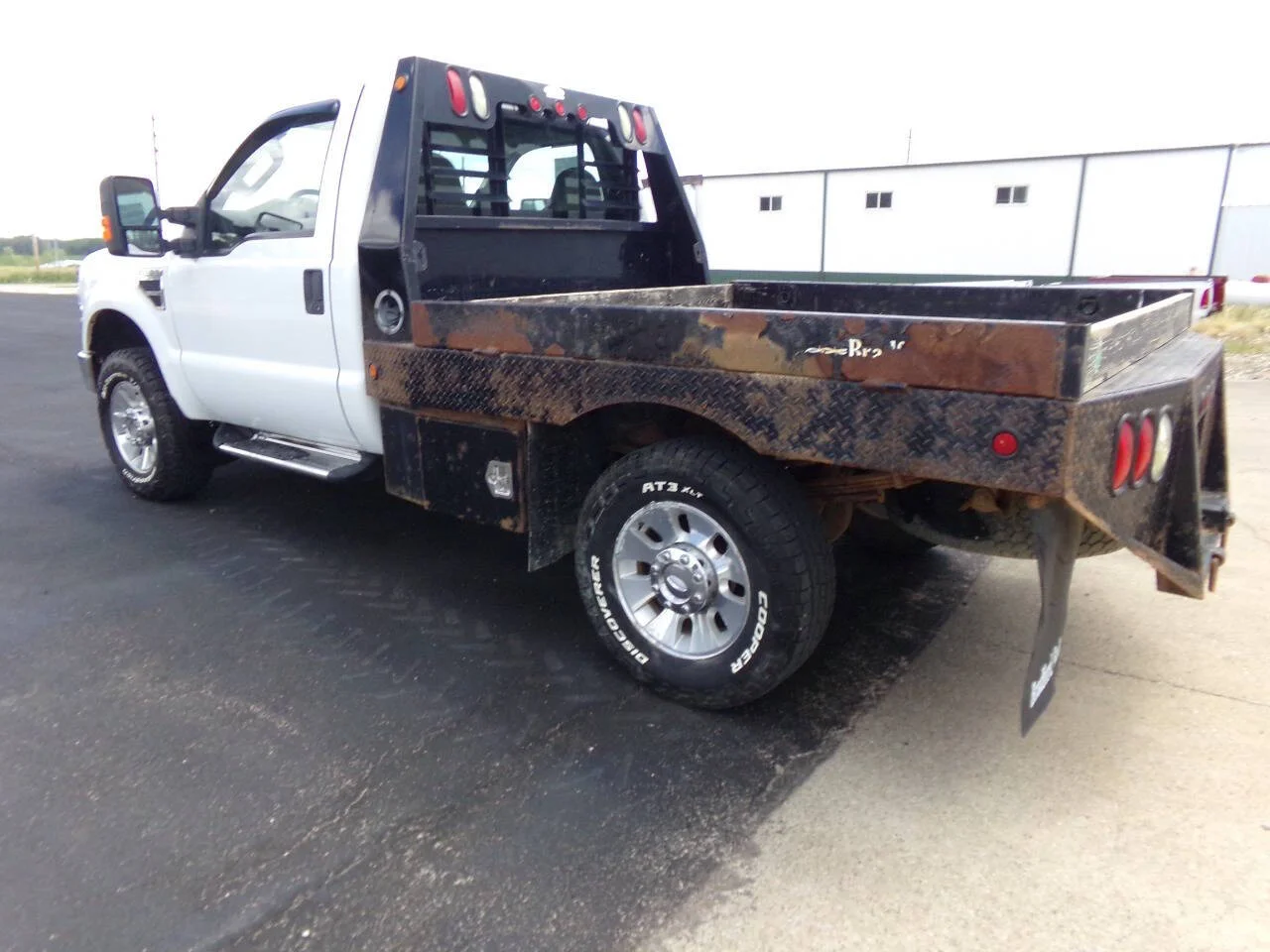 Used 2010 White Ford XL 4x4 2dr Regular Cab 8 ft. LB SRW Pickup image 12